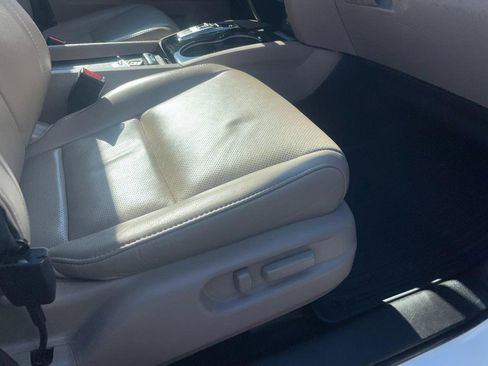 Used 2020 Honda Pilot Elite image 12