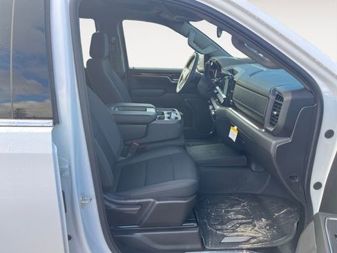 New 2024 GMC Sierra 1500 SLE image 33