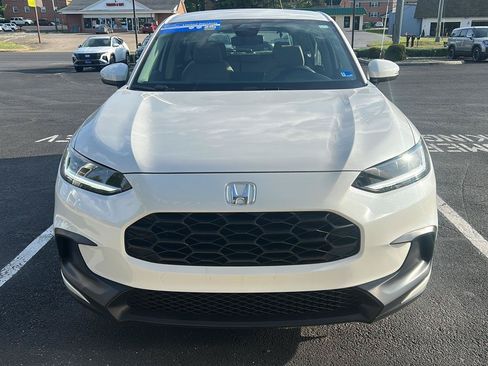 Used 2025 Honda HR-V LX image 10