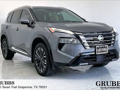 Used 2025 Nissan Rogue Platinum w/ Tech Package