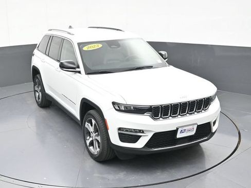 Used 2023 Jeep Grand Cherokee Limited AWD/4WD image 63