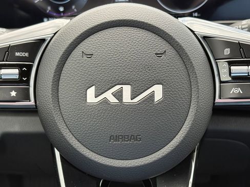 New 2026 Kia Seltos EX image 21