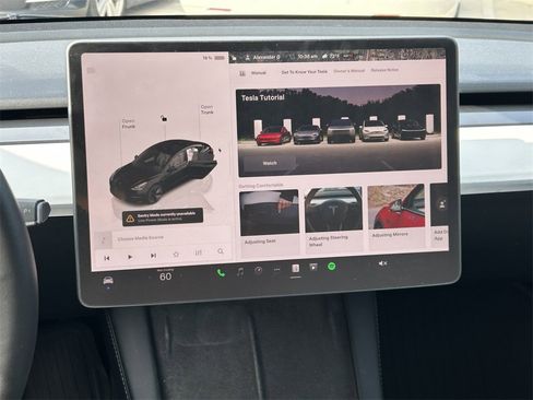 Used 2023 Tesla Model 3 Standard Range image 18