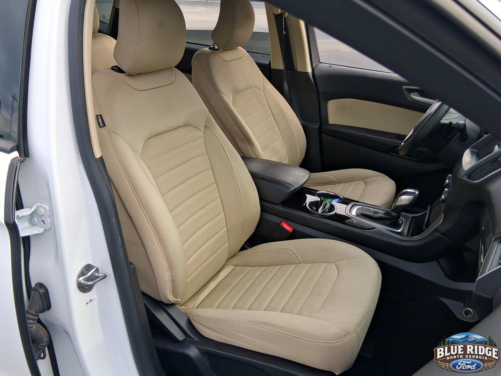 Used 2016 Ford Edge SE FWD image 12