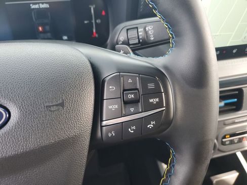 Used 2025 Ford Maverick Lobo image 37