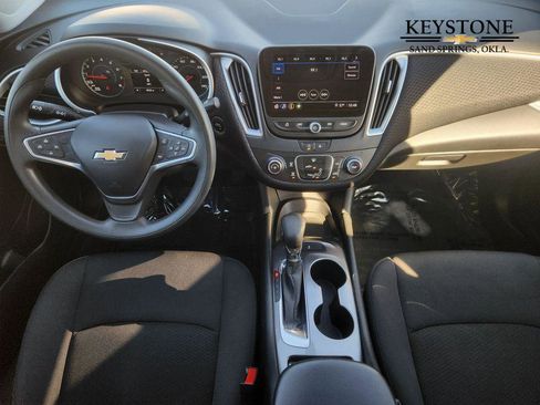 Used 2022 Chevrolet Malibu LS image 26