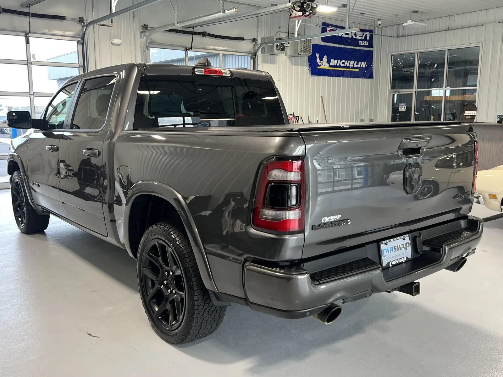Used 2020 RAM 1500 Laramie AWD/4WD image 5