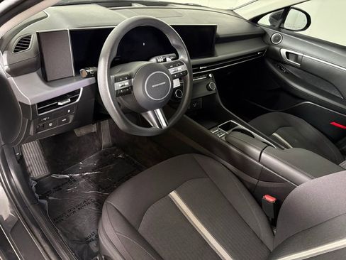 Used 2025 Hyundai Sonata SEL FWD image 16