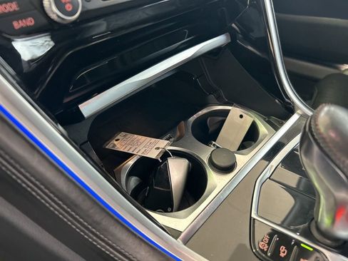 Used 2020 BMW M8 Convertible image 42