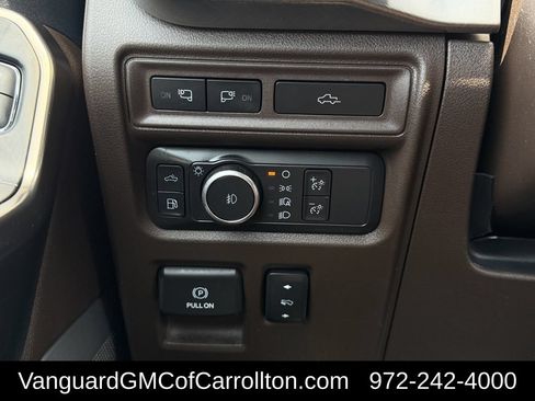 Used 2021 Ford F150 King Ranch w/ FX4 Off-Road Package AWD/4WD image 27