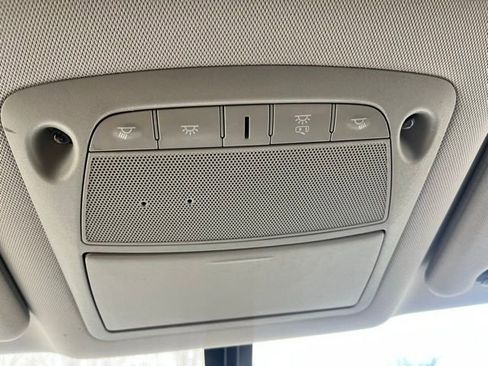 Used 2020 Nissan Pathfinder SV image 27