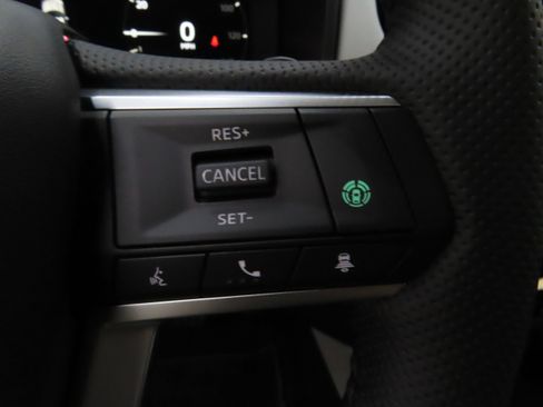 New 2025 Mitsubishi Outlander SE image 13