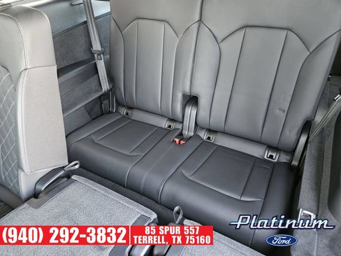 Used 2025 Audi SQ7 Prestige w/ Prestige Package AWD/4WD image 32