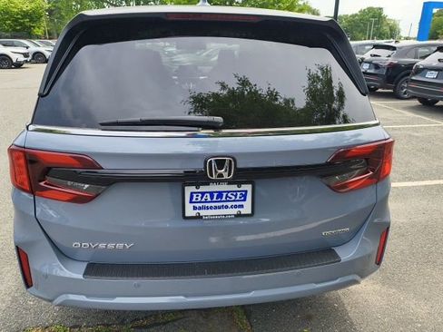 New 2026 Honda Odyssey Touring image 6