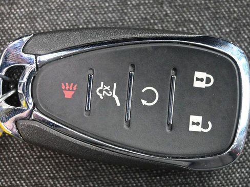 Used 2023 Chevrolet Equinox LT image 29