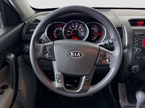 Used 2011 Kia Sorento LX image 11