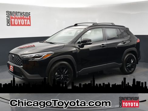 Used 2024 Toyota Corolla Cross LE image 1