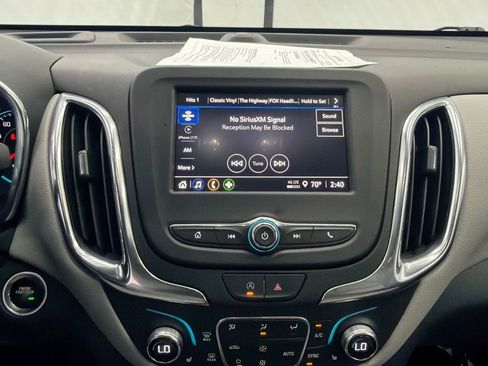 Used 2024 Chevrolet Equinox LT image 28