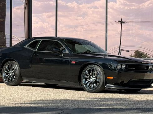 Used 2014 Dodge Challenger SRT8 Core w/ Electronics Convenience Group RWD image 22