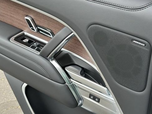 New 2026 Land Rover Range Rover SE AWD/4WD image 16