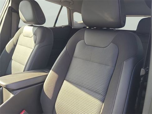 New 2026 Chevrolet Trax LT image 24