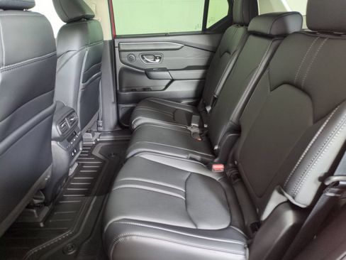 New 2026 Honda Pilot Touring image 23