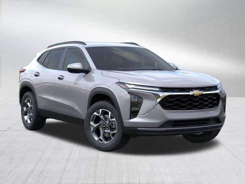 New 2026 Chevrolet Trax LT FWD image 8