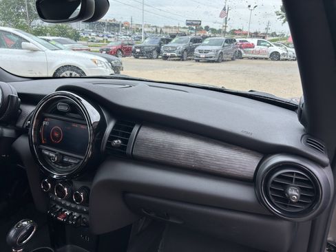 Used 2016 MINI Cooper S image 18
