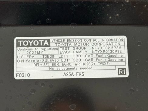 Used 2022 Toyota RAV4 XLE Premium image 49