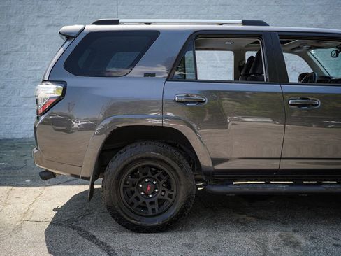 Used 2022 Toyota 4Runner SR5 Premium w/ Moonroof Package image 16