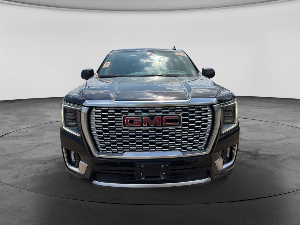 Used 2023 GMC Yukon Denali AWD/4WD image 2
