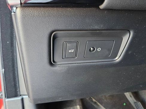 Used 2018 Land Rover Range Rover Sport HSE AWD/4WD image 23