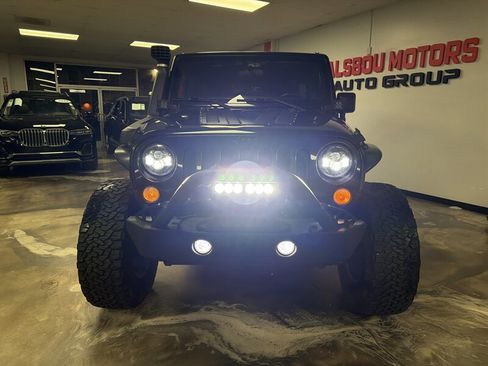 Used 2016 Jeep Wrangler Unlimited Sport AWD/4WD image 3