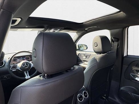 New 2026 Mercedes-Benz GLB 250 image 17