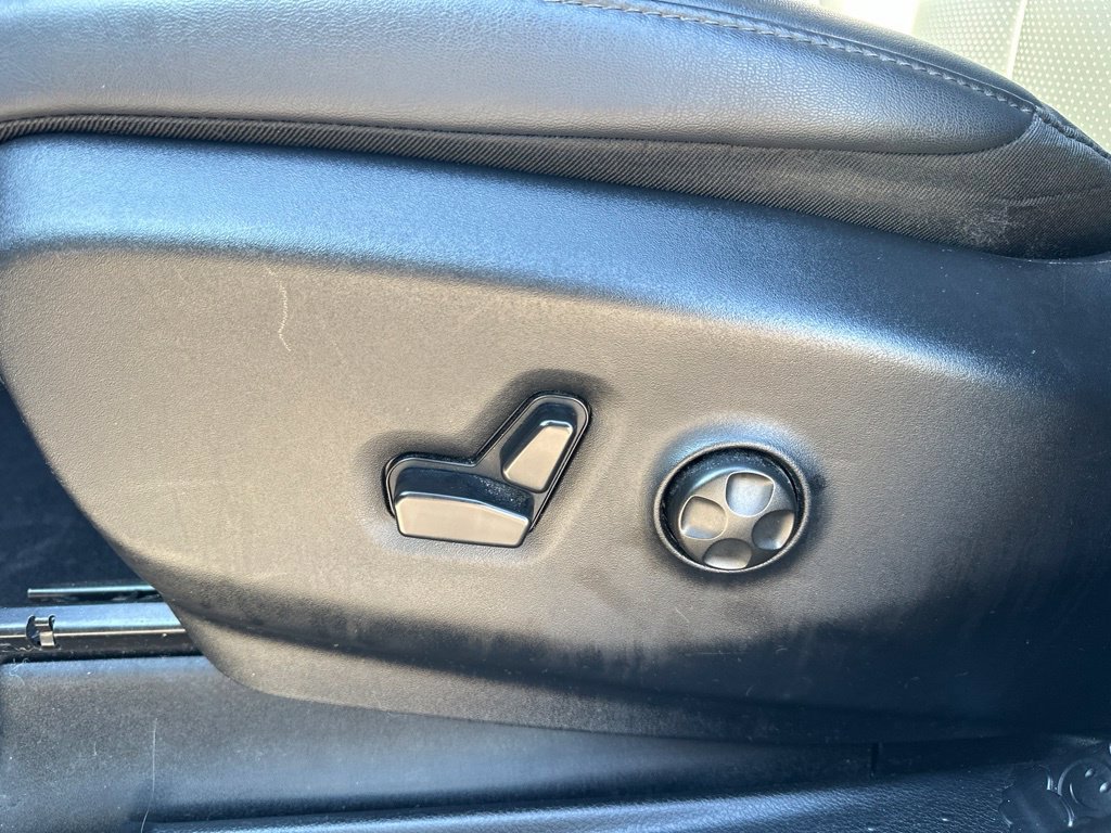 Used 2025 Chrysler Pacifica Select FWD image 17