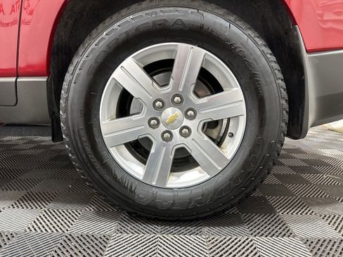 Used 2012 Chevrolet Traverse LT image 39
