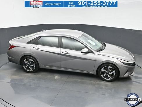 Used 2023 Hyundai Elantra SEL w/ Convenience Package image 31