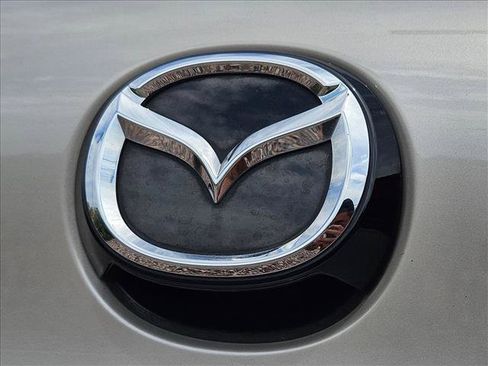 Used 2024 MAZDA MAZDA3 s FWD image 30