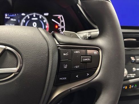 Used 2023 Lexus ES 350 w/ Premium Package image 16