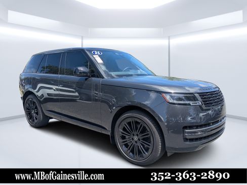 Used 2025 Land Rover Range Rover SE AWD/4WD image 1