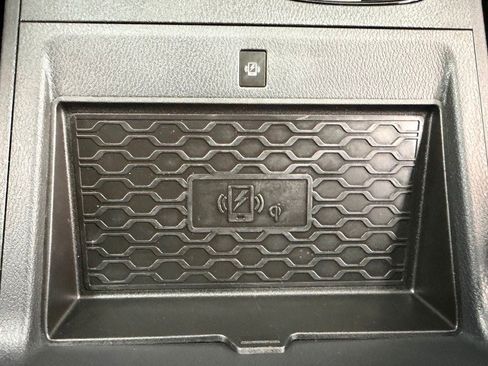 Used 2025 Nissan Frontier PRO-4X w/ Pro Convenience Package AWD/4WD image 32