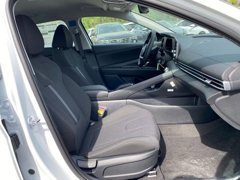 New 2026 Hyundai Elantra SE w/ Cargo Package FWD image 35