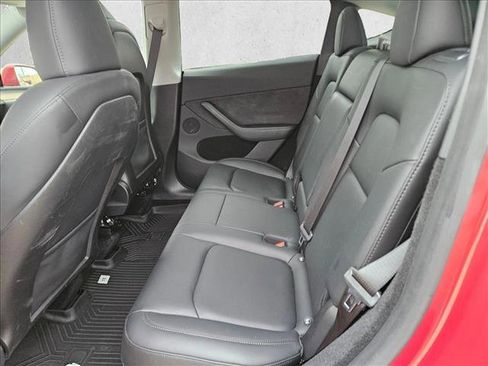 Used 2023 Tesla Model Y Long Range image 10