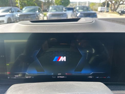 Used 2026 BMW X7 M60i image 6