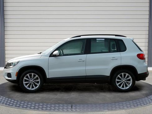 Used 2017 Volkswagen Tiguan Limited w/ Premium Package AWD/4WD image 4