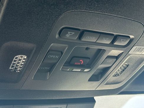 Used 2026 Toyota Camry SE w/ Convenience Package image 29