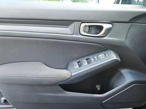 Used 2023 Honda Civic LX image 27
