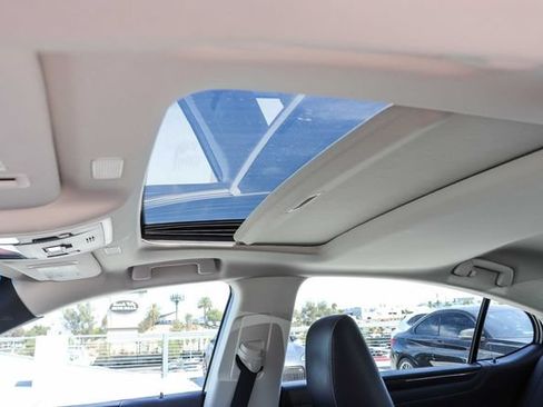 Used 2025 Lexus ES 350 FWD image 19