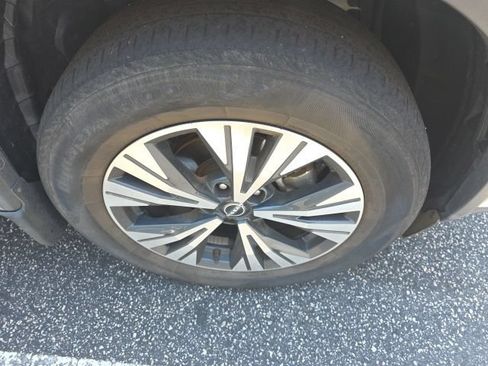 Certified 2022 Nissan Rogue SV AWD/4WD image 4