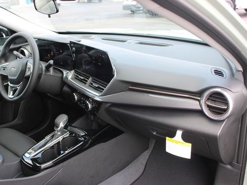 New 2026 Chevrolet Trax ACTIV FWD image 29